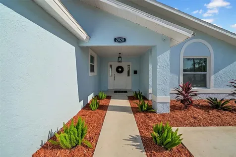2020 58th Avenue S St Petersburg FL 33712