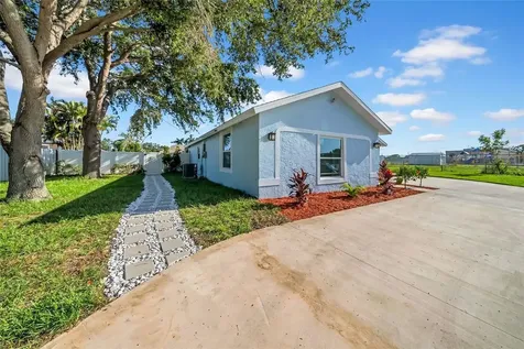 2020 58th Avenue S St Petersburg FL 33712