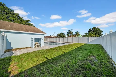 2020 58th Avenue S St Petersburg FL 33712