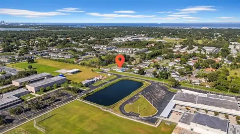 2020 58th Avenue S St Petersburg FL 33712
