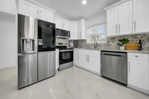 2020 58th Avenue S St Petersburg FL 33712
