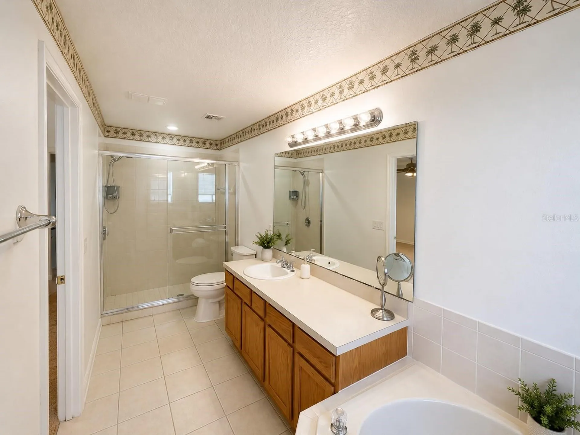 320 Paradise Woods Place Davenport FL 33896