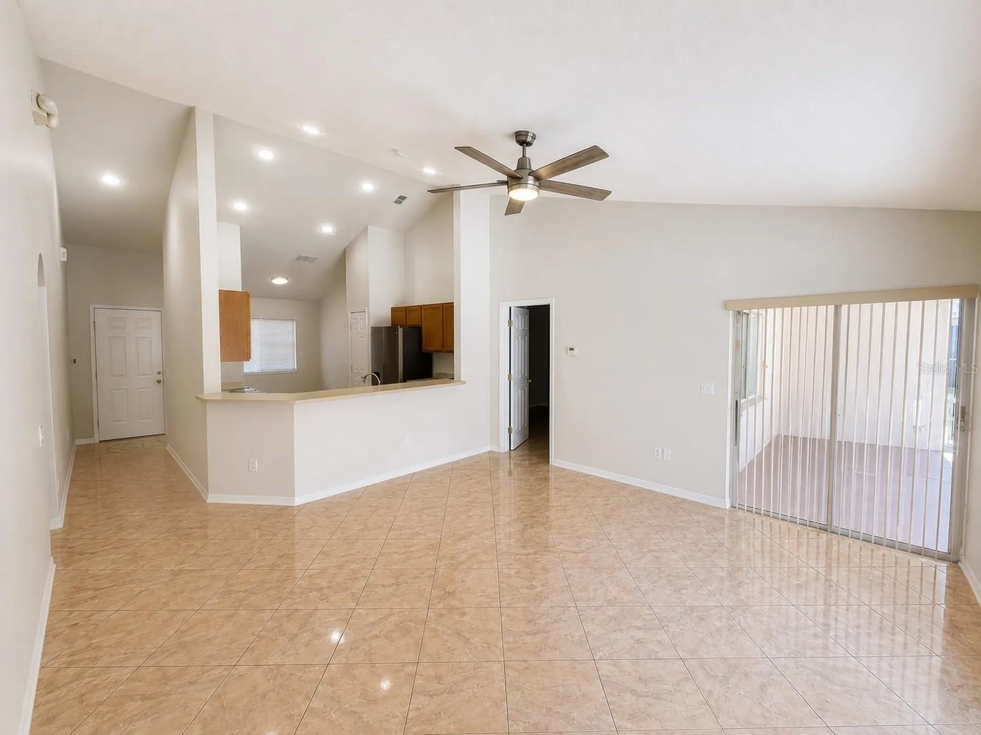 320 Paradise Woods Place Davenport FL 33896