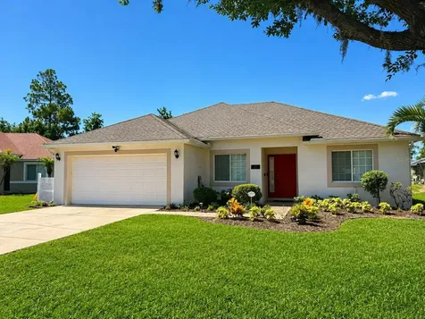 320 Paradise Woods Place Davenport FL 33896