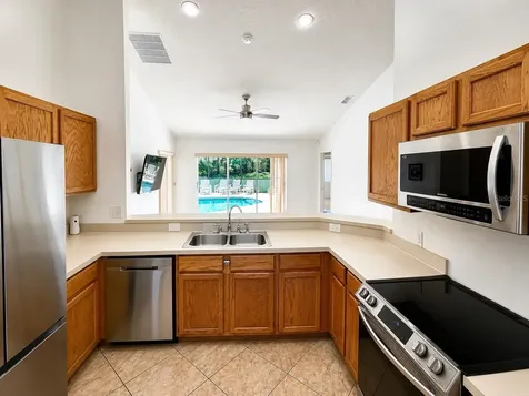 320 Paradise Woods Place Davenport FL 33896