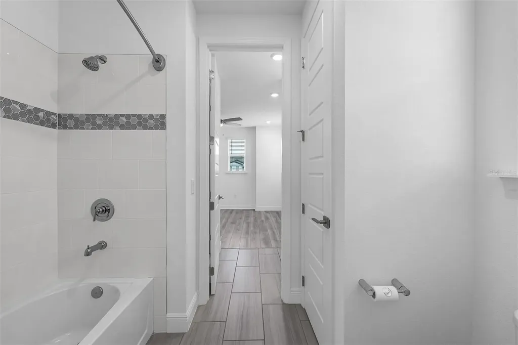 7446 Alpine Butterfly Lane Orlando FL 32819