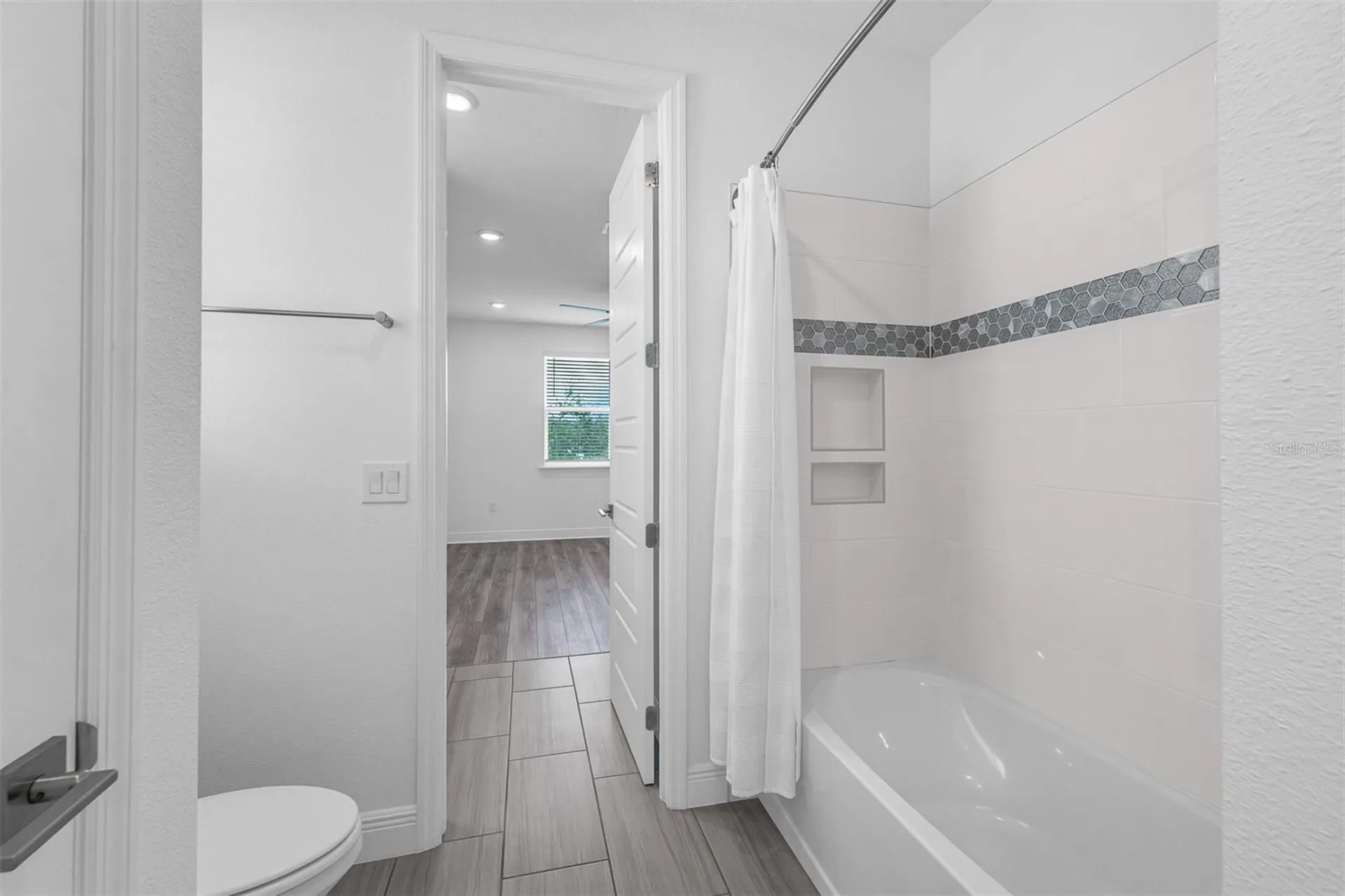 7446 Alpine Butterfly Lane Orlando FL 32819