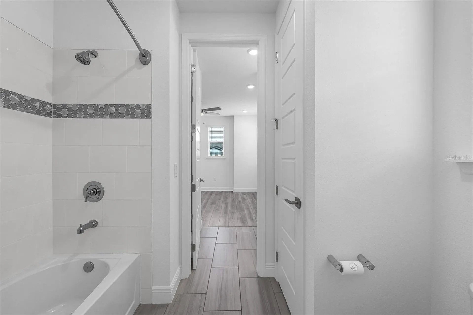 7446 Alpine Butterfly Lane Orlando FL 32819