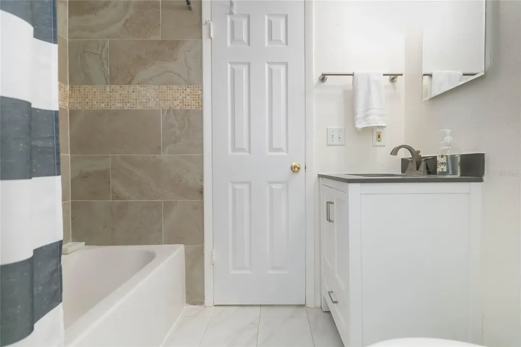9217 Spy Glass Court Tampa FL 33615