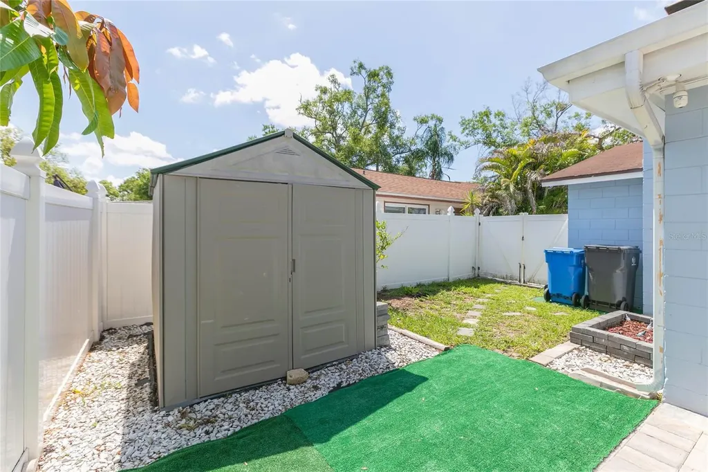 9217 Spy Glass Court Tampa FL 33615
