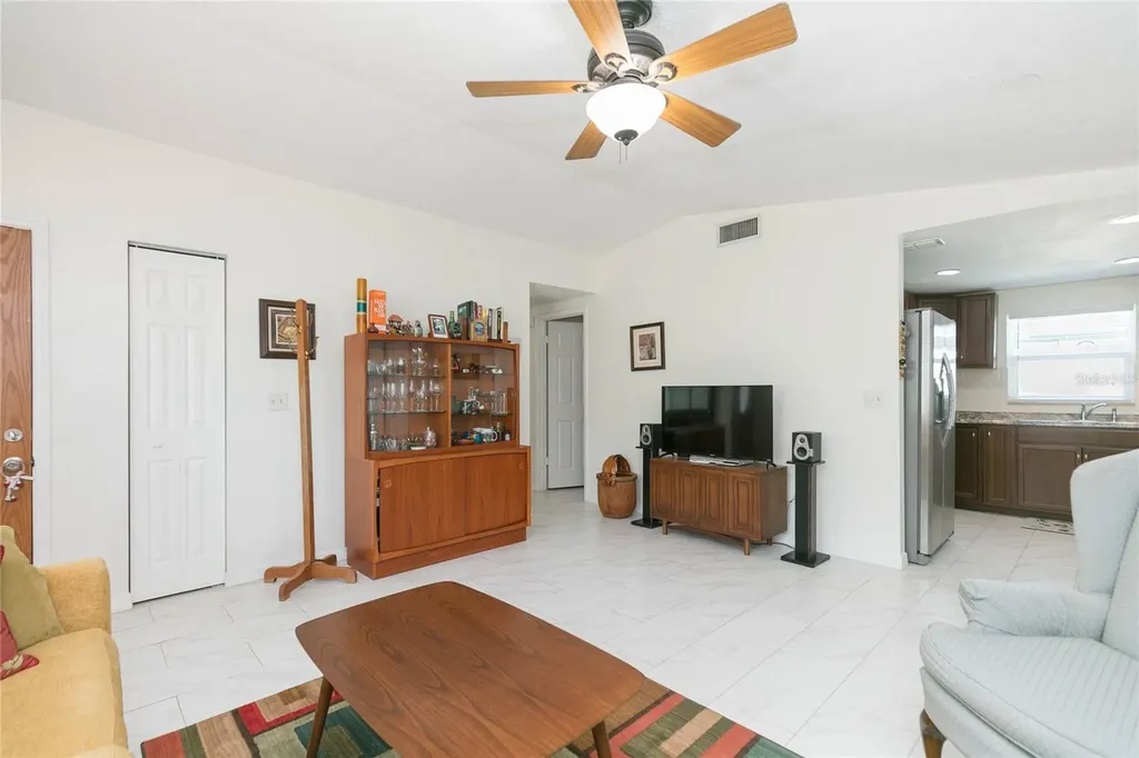 9217 Spy Glass Court Tampa FL 33615