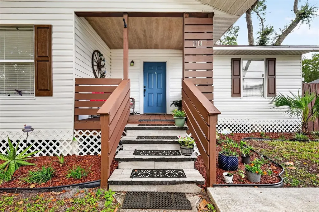 1114 Pine Avenue Sanford FL 32771