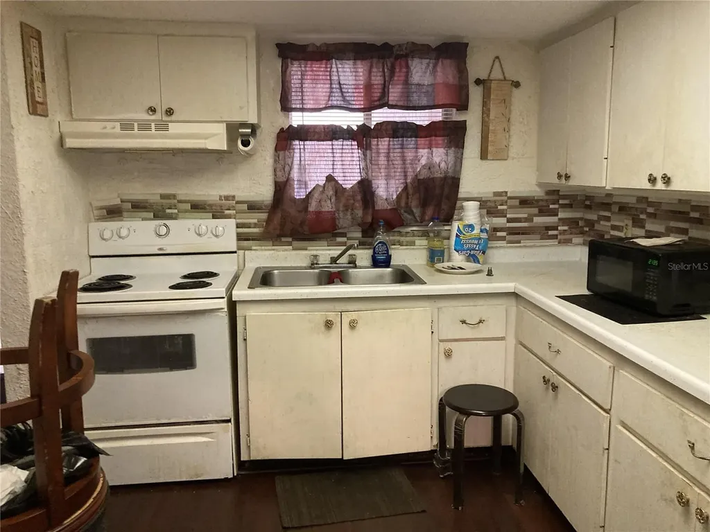 4164 Heron Way Bradenton FL 34205