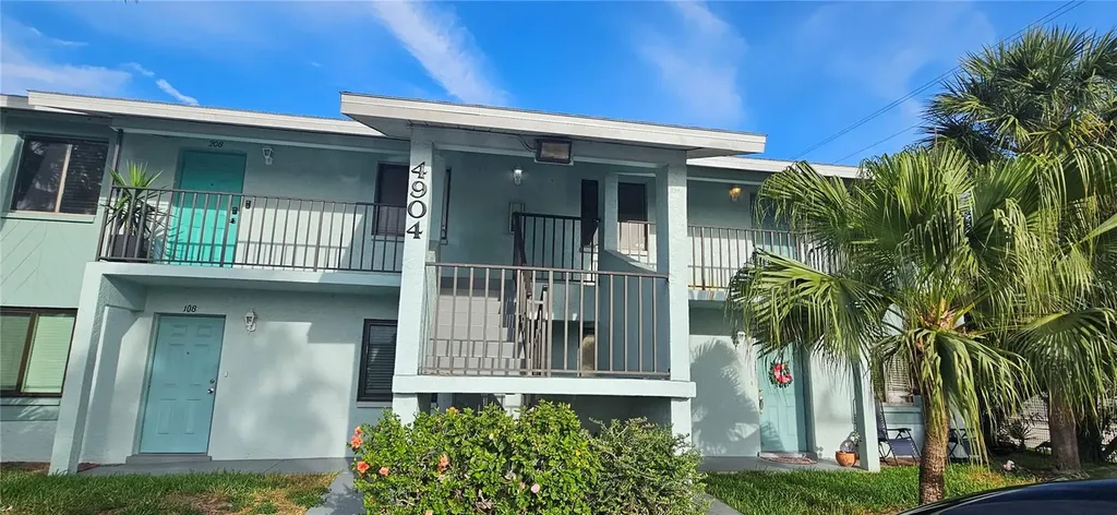 4904 Vincennes Court Cape Coral FL 33904