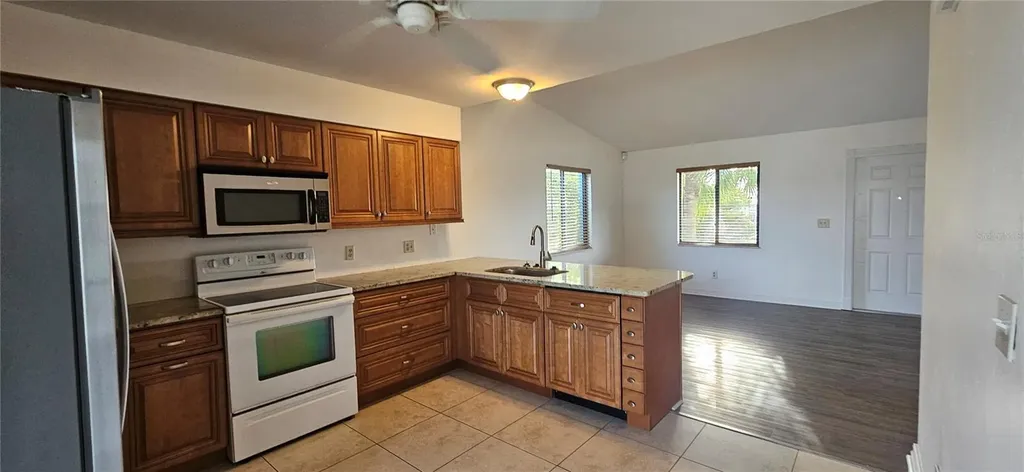 4904 Vincennes Court Cape Coral FL 33904