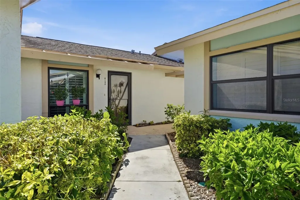 6132 29th Avenue W Bradenton FL 34209