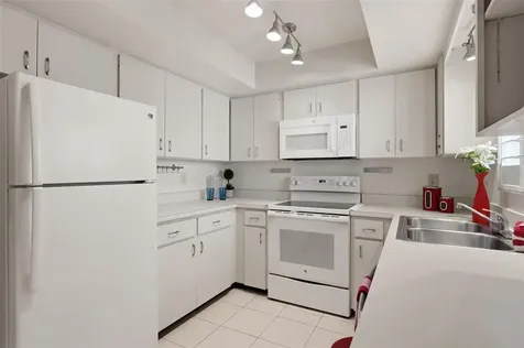 6132 29th Avenue W Bradenton FL 34209