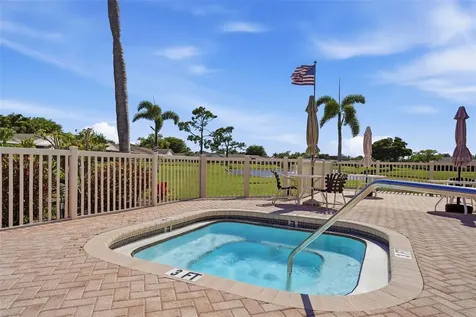 6132 29th Avenue W Bradenton FL 34209