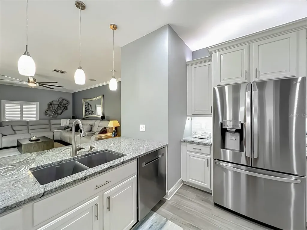 2627 Lakemoor Drive Orlando FL 32828