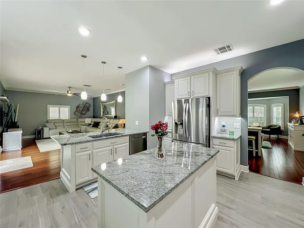 2627 Lakemoor Drive Orlando FL 32828