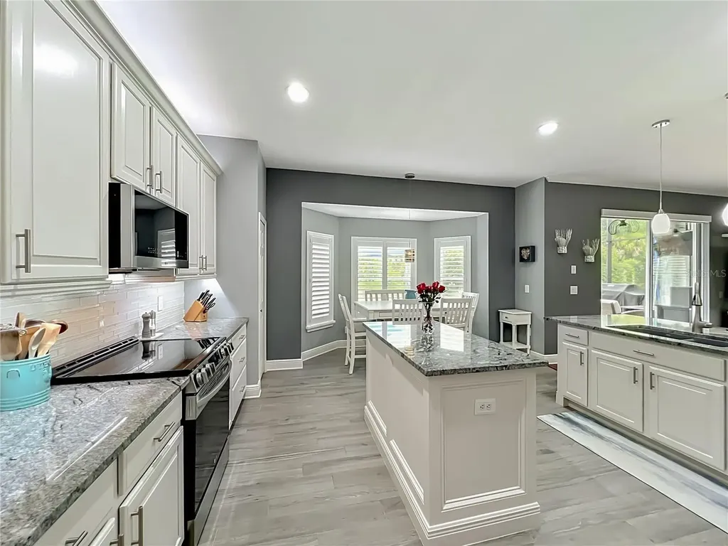 2627 Lakemoor Drive Orlando FL 32828