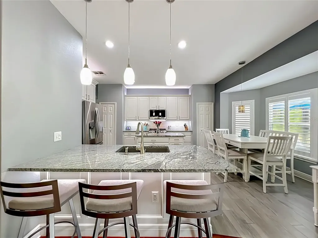 2627 Lakemoor Drive Orlando FL 32828
