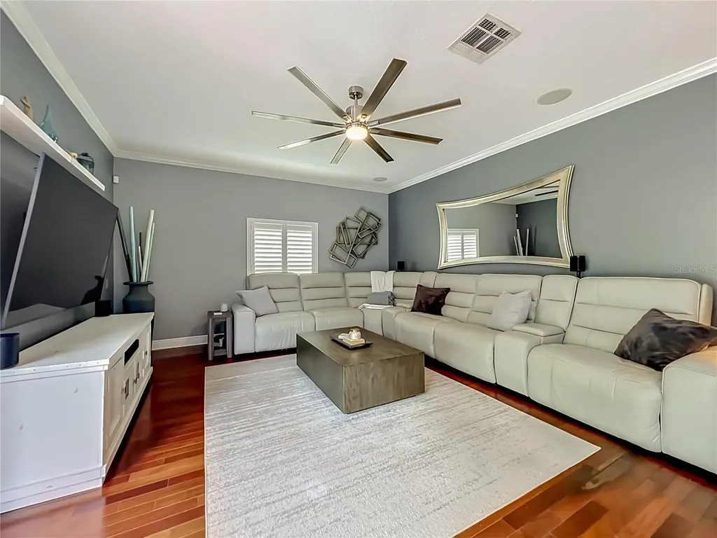2627 Lakemoor Drive Orlando FL 32828