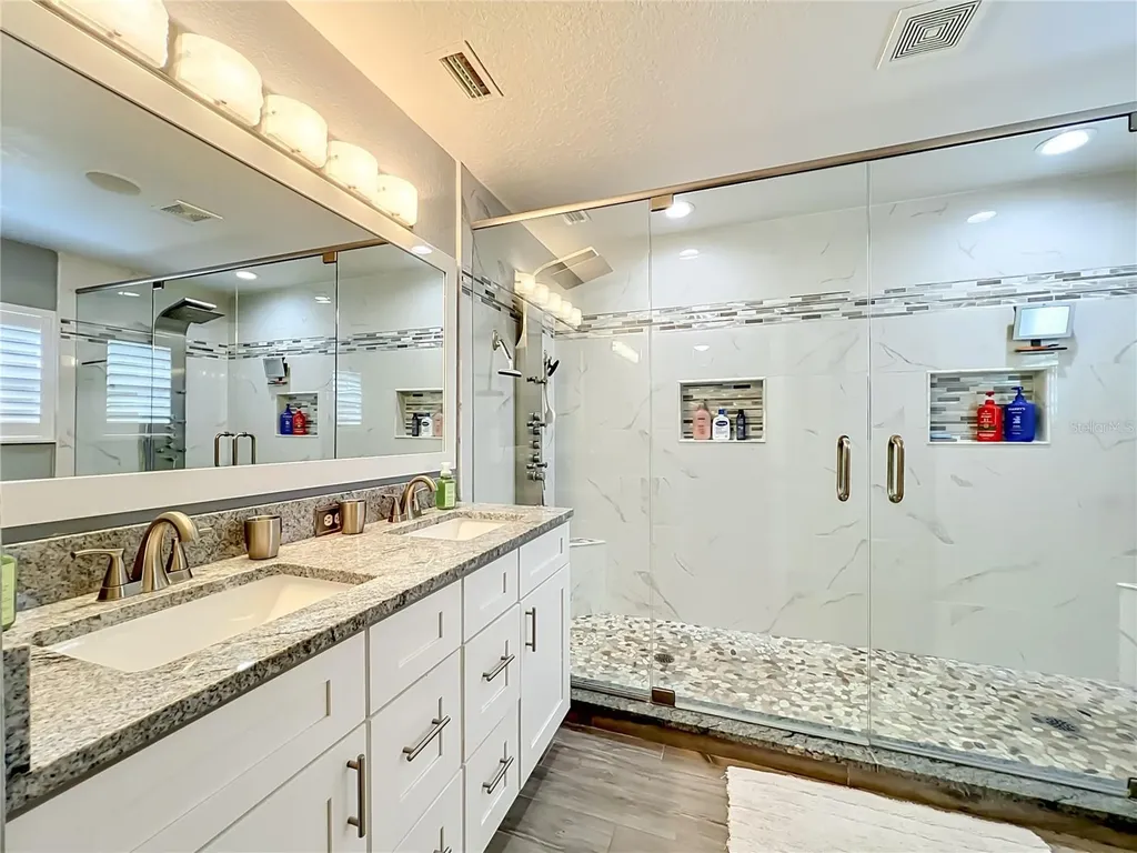 2627 Lakemoor Drive Orlando FL 32828