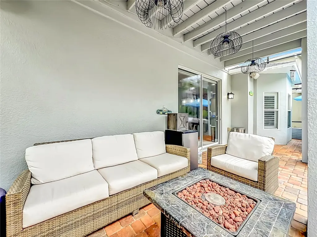 2627 Lakemoor Drive Orlando FL 32828