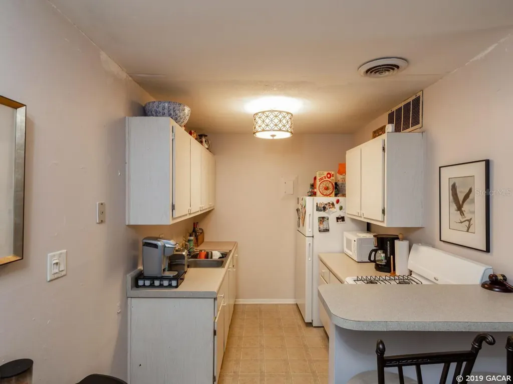 1700 SW 16th Court Gainesville FL 32608