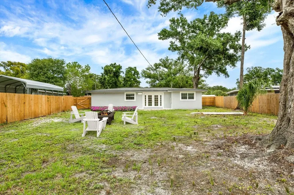4521 Tarpon Drive Tampa FL 33617