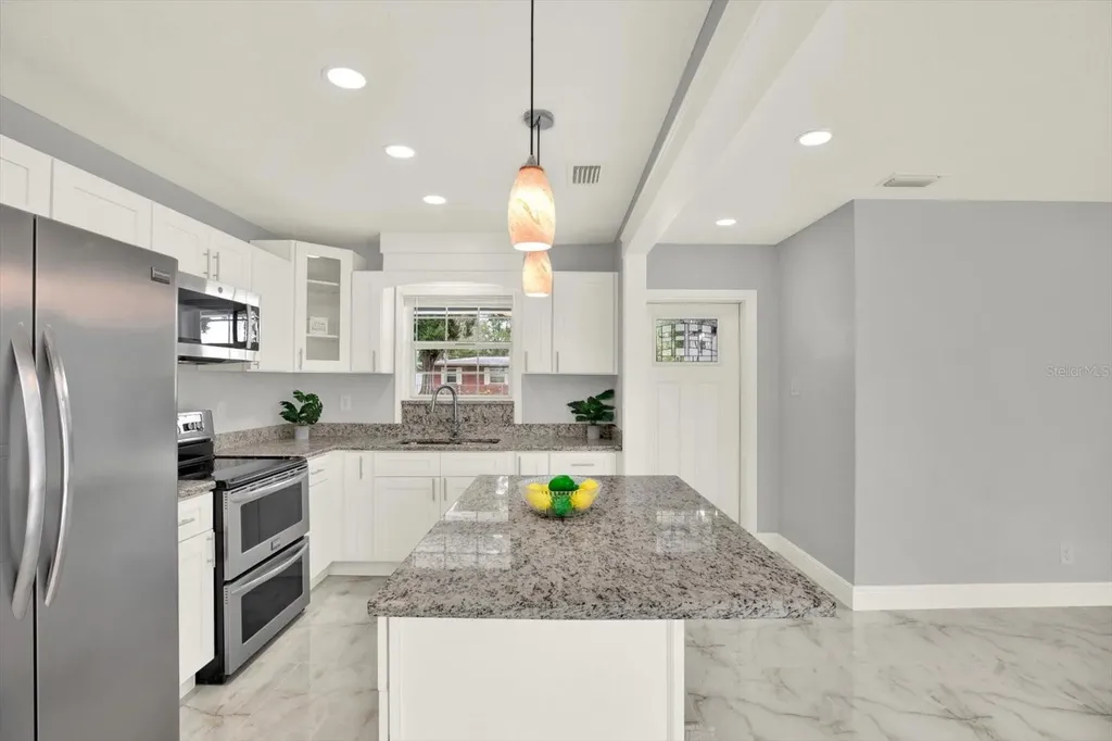 4521 Tarpon Drive Tampa FL 33617