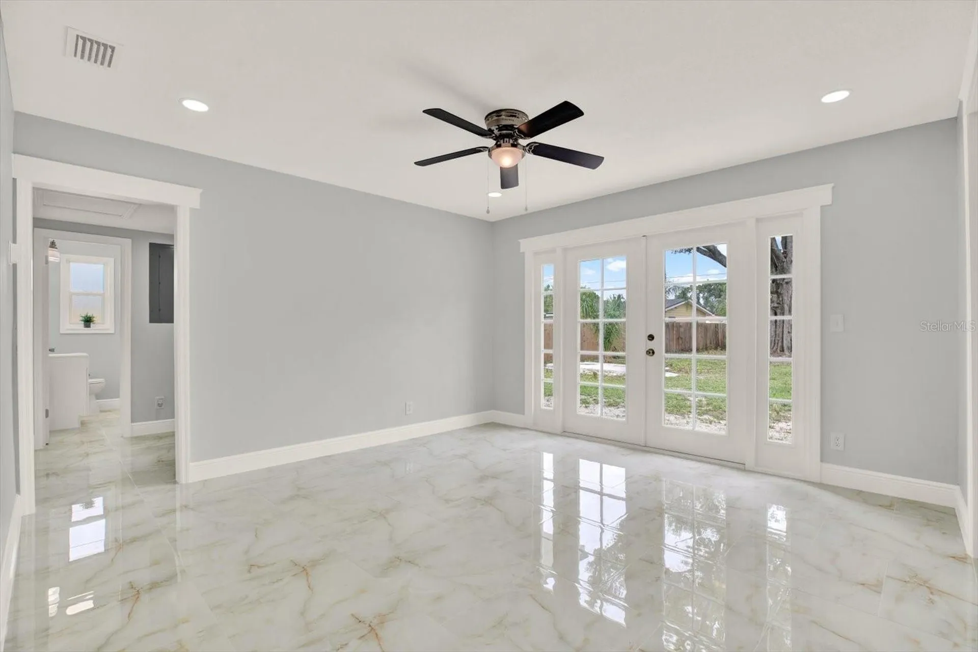4521 Tarpon Drive Tampa FL 33617