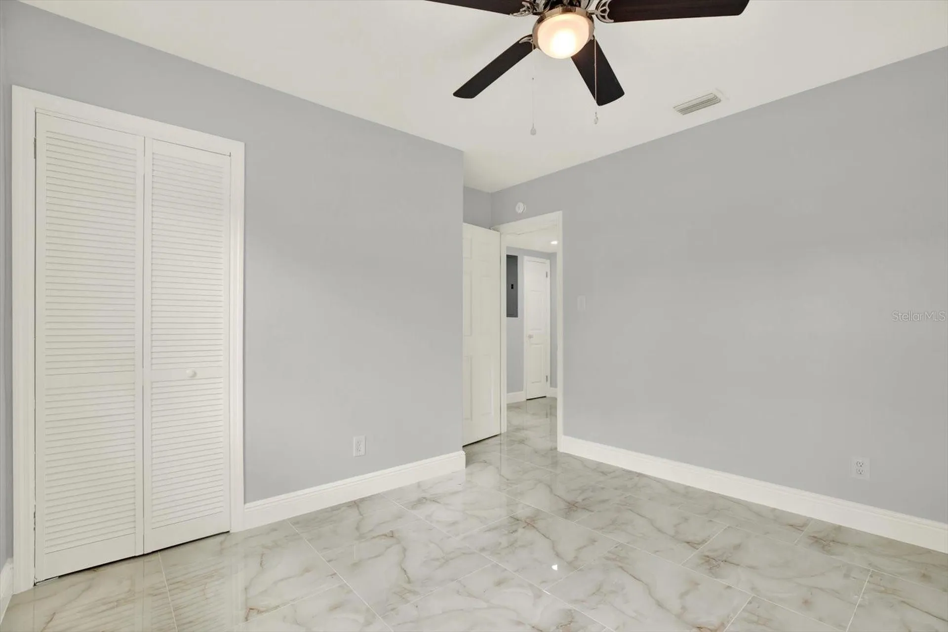 4521 Tarpon Drive Tampa FL 33617
