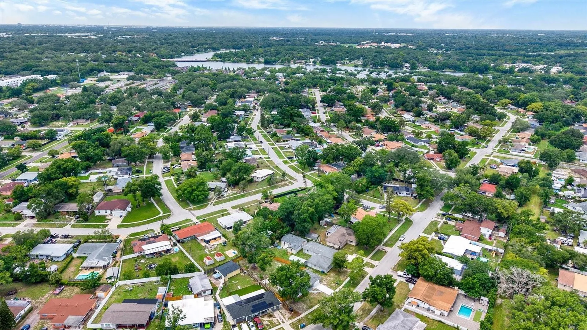 4521 Tarpon Drive Tampa FL 33617