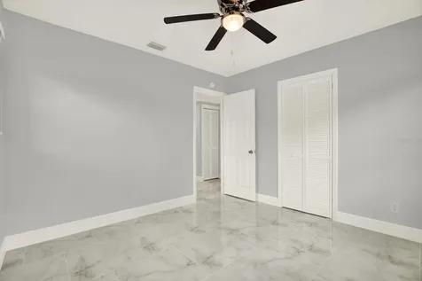 4521 Tarpon Drive Tampa FL 33617
