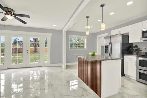4521 Tarpon Drive Tampa FL 33617