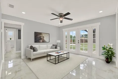 4521 Tarpon Drive Tampa FL 33617