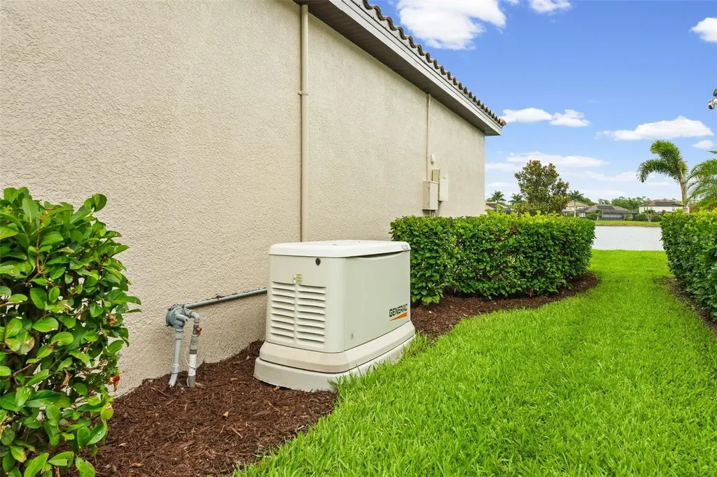 6522 Rosehill Farm Run Bradenton FL 34211