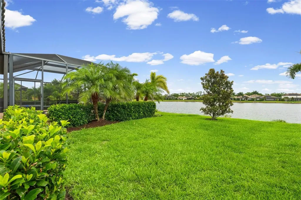 6522 Rosehill Farm Run Bradenton FL 34211