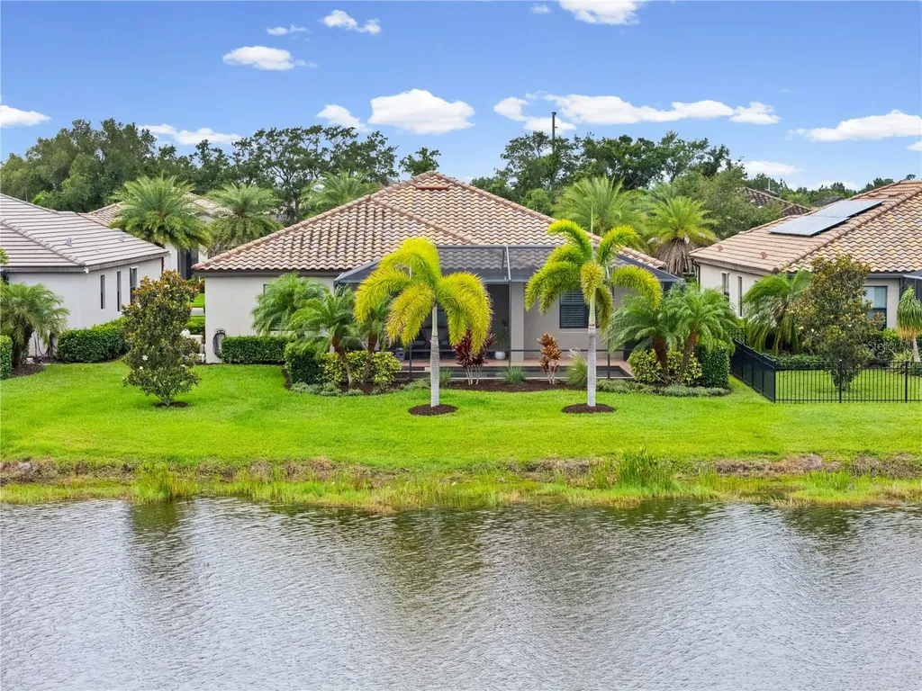 6522 Rosehill Farm Run Bradenton FL 34211