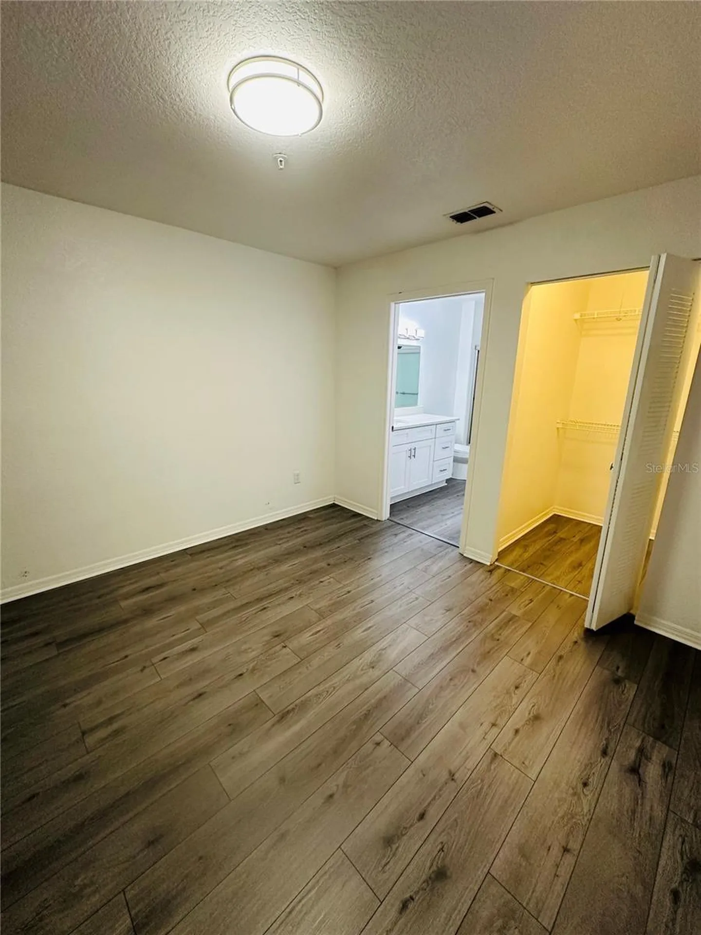 6328 Raleigh Street Orlando FL 32835