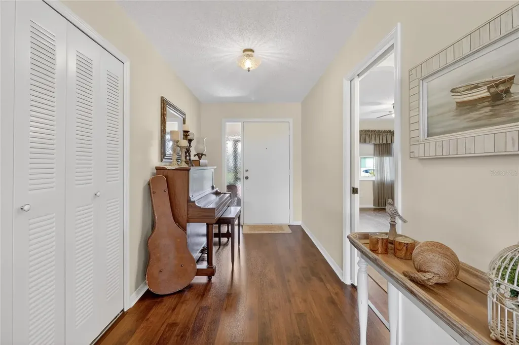 2106 Harringay Street Sun City Center FL 33573
