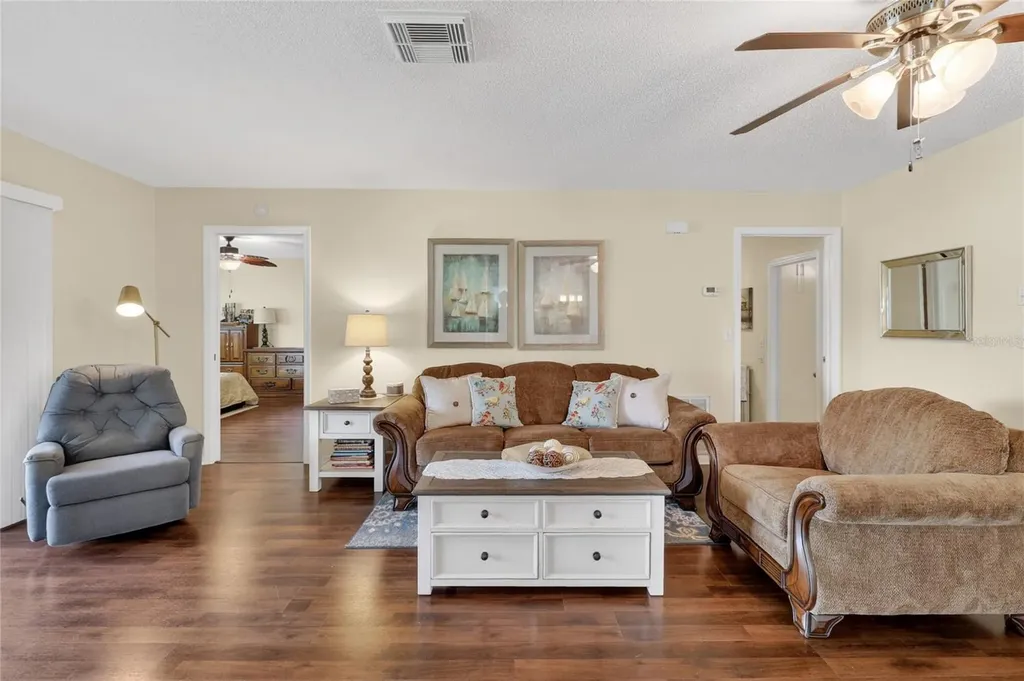 2106 Harringay Street Sun City Center FL 33573