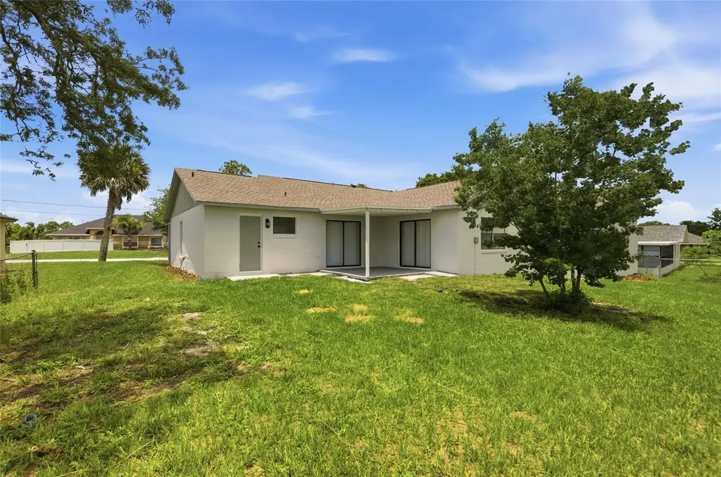 1591 Malaluka Street Deltona FL 32725
