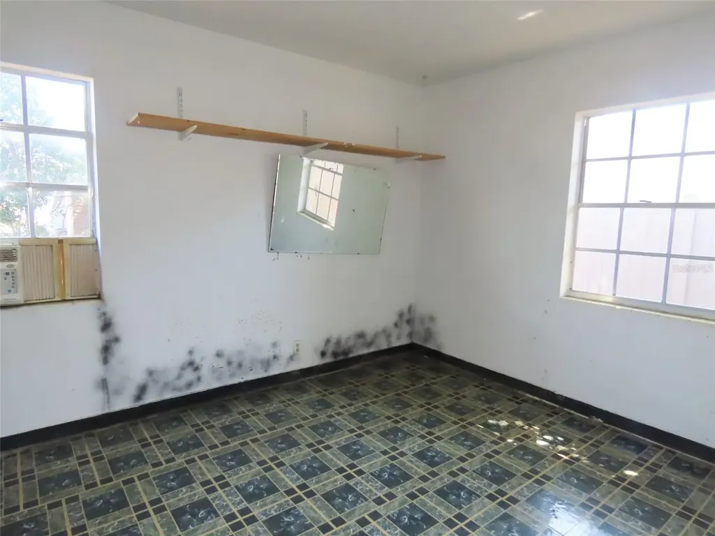 3911 W Leila Avenue Tampa FL 33616