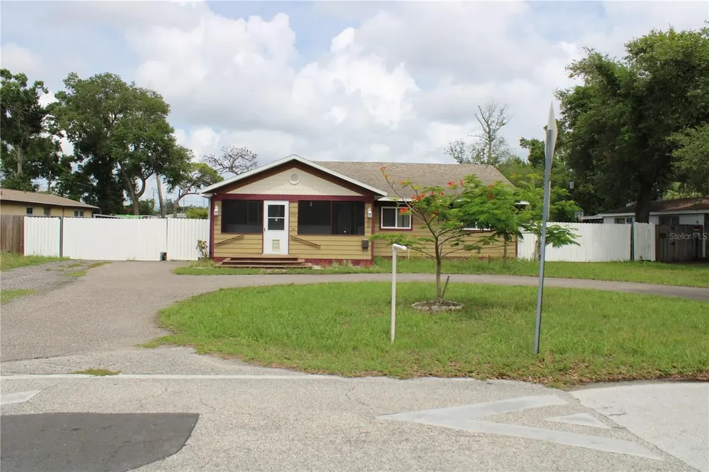 7987 63rd Street N Pinellas Park FL 33781