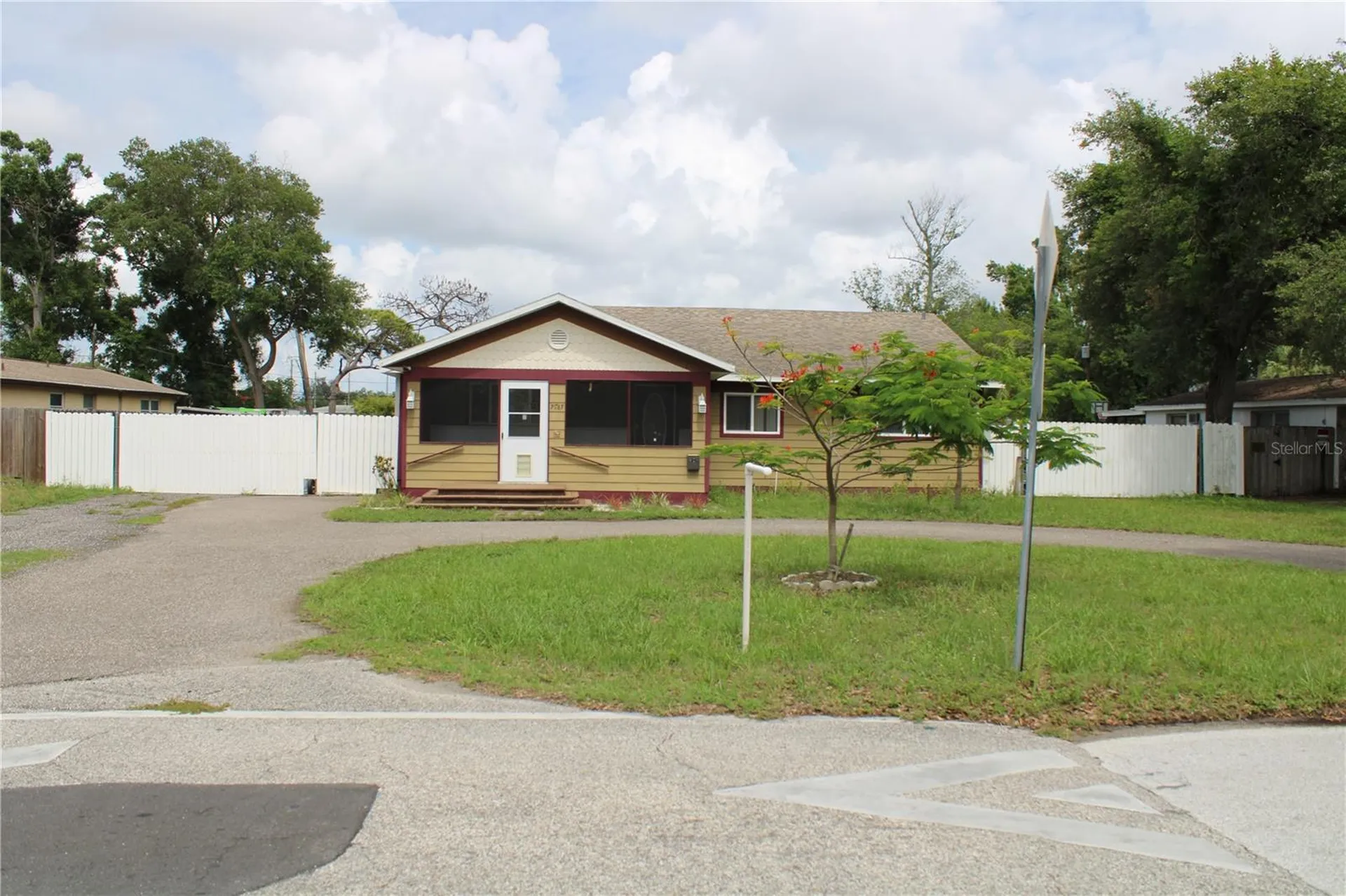 7987 63rd Street N Pinellas Park FL 33781