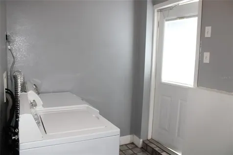 7987 63rd Street N Pinellas Park FL 33781