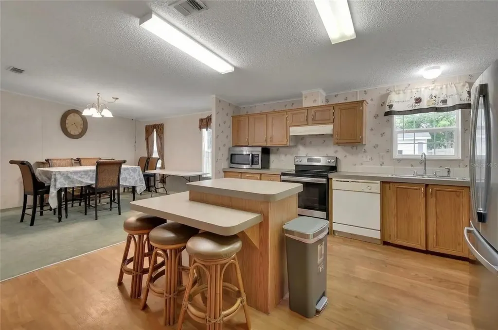 38846 Forest Drive Eustis FL 32736